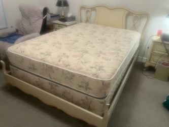 Full size bed, Box Spring and Mattress