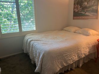 Queen mattress (Tuft & Needle) and Metal Frame