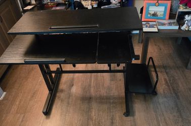 Stand up/ Sit down desk