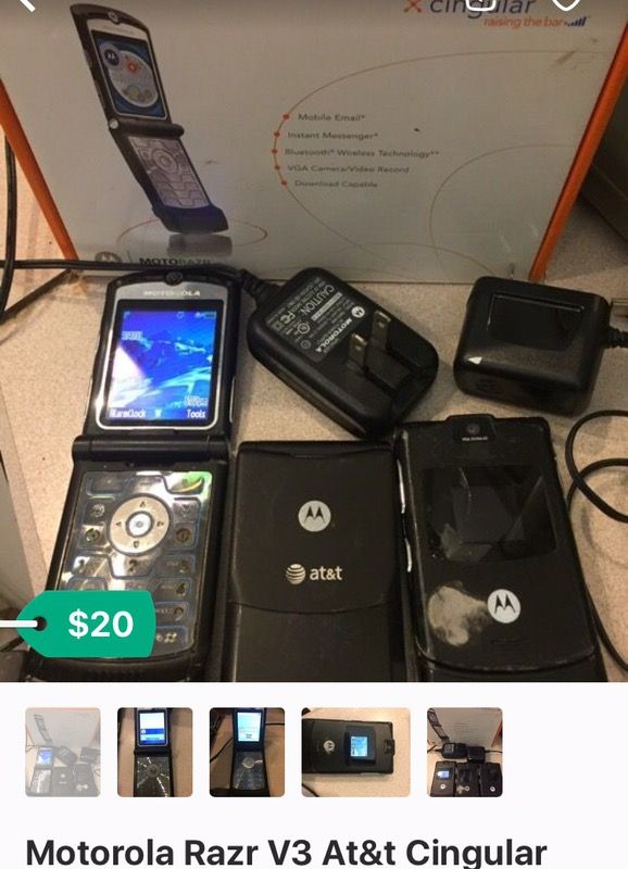 Motorola Razr V3 At&t Cingular Razor cell phones and chargers with box