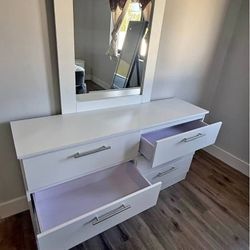 Dresser-Comoda 