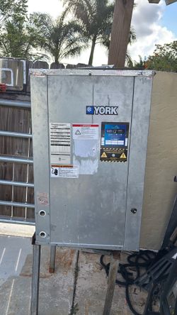 Used York water cooled unit