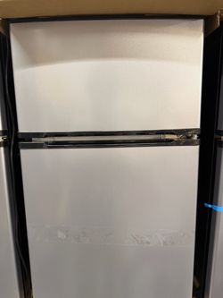 Mainstays mini fridge