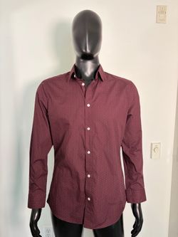 H&M Long Sleeve Button Up Polka Dot Dress Shirt (Maroon / Men’s Medium)