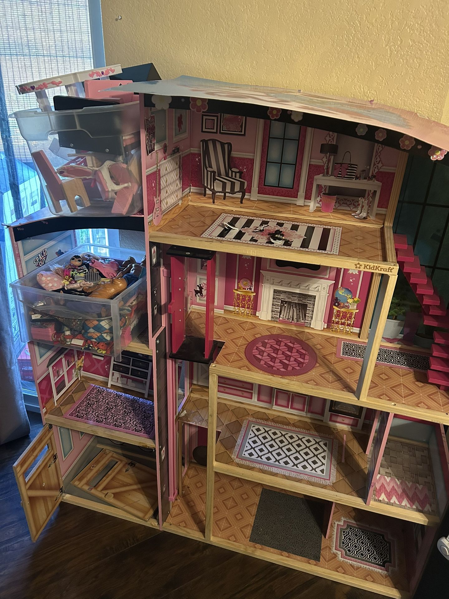 Doll House & Accessories
