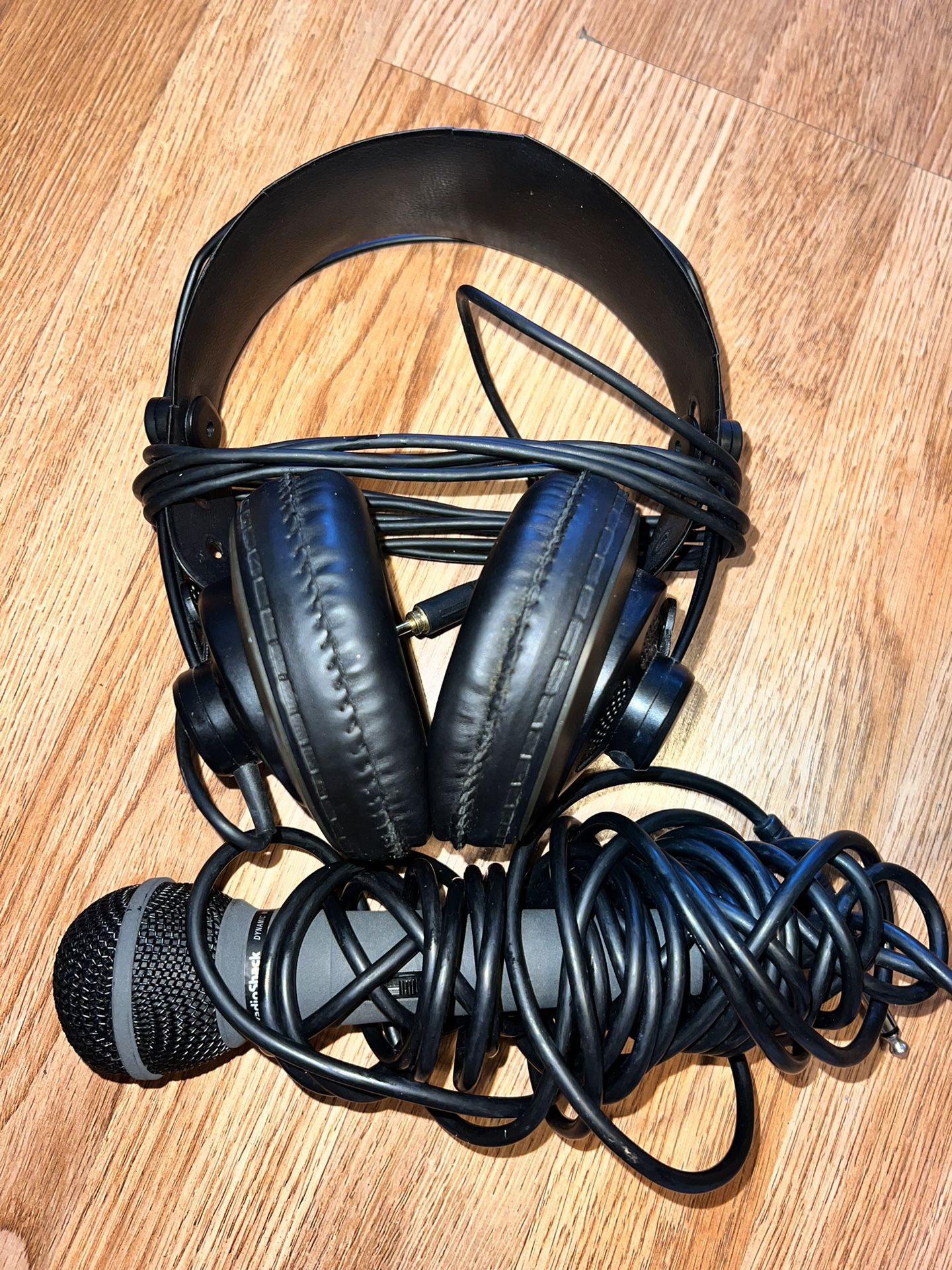 Studio Reference Headphones 