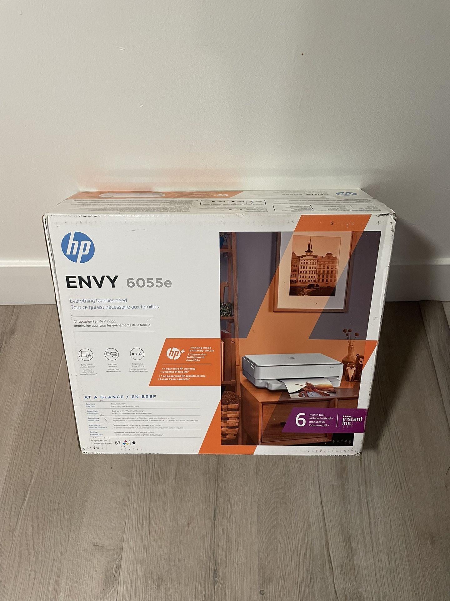 HP ENVY 6055e Printer brand new with ink