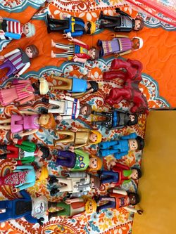 Vintage play mobile figures