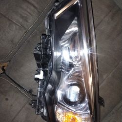 2023 Toyota 4 Runner LED HEADLIGHT 