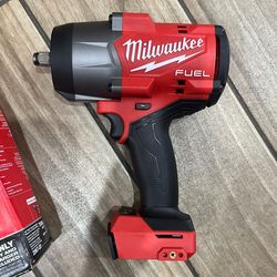 Milwaukee M18 FUEL 18V Lithium-Ion Brushless Cordless 1/2 in. Impact Wrench with Friction Ring (Tool-Only)