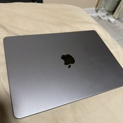 MacBook Air (13-inch, M3, 2024) 