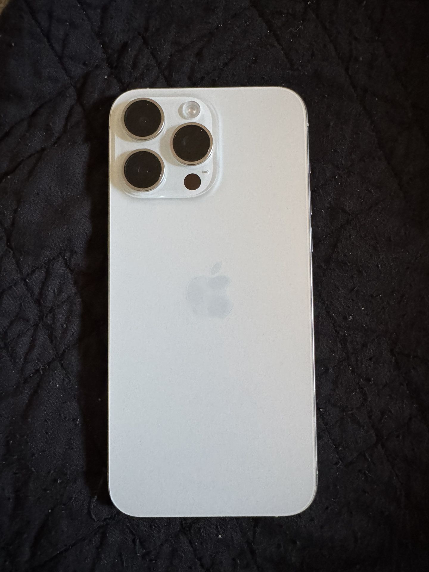 iPhone 15 Pro Max