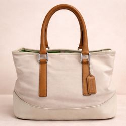 Vintage Coach bag – Y2K aesthetic, super cute & classy ✨