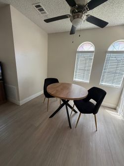 Dining table set
