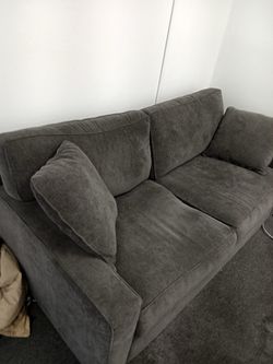 Like new sofa pick up in Santa Ana