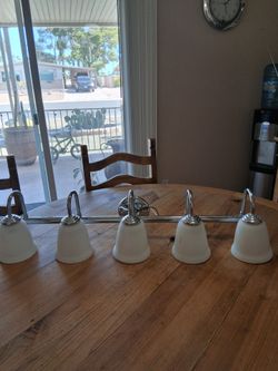 Light fixture