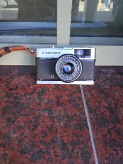 Olympus Trip 35