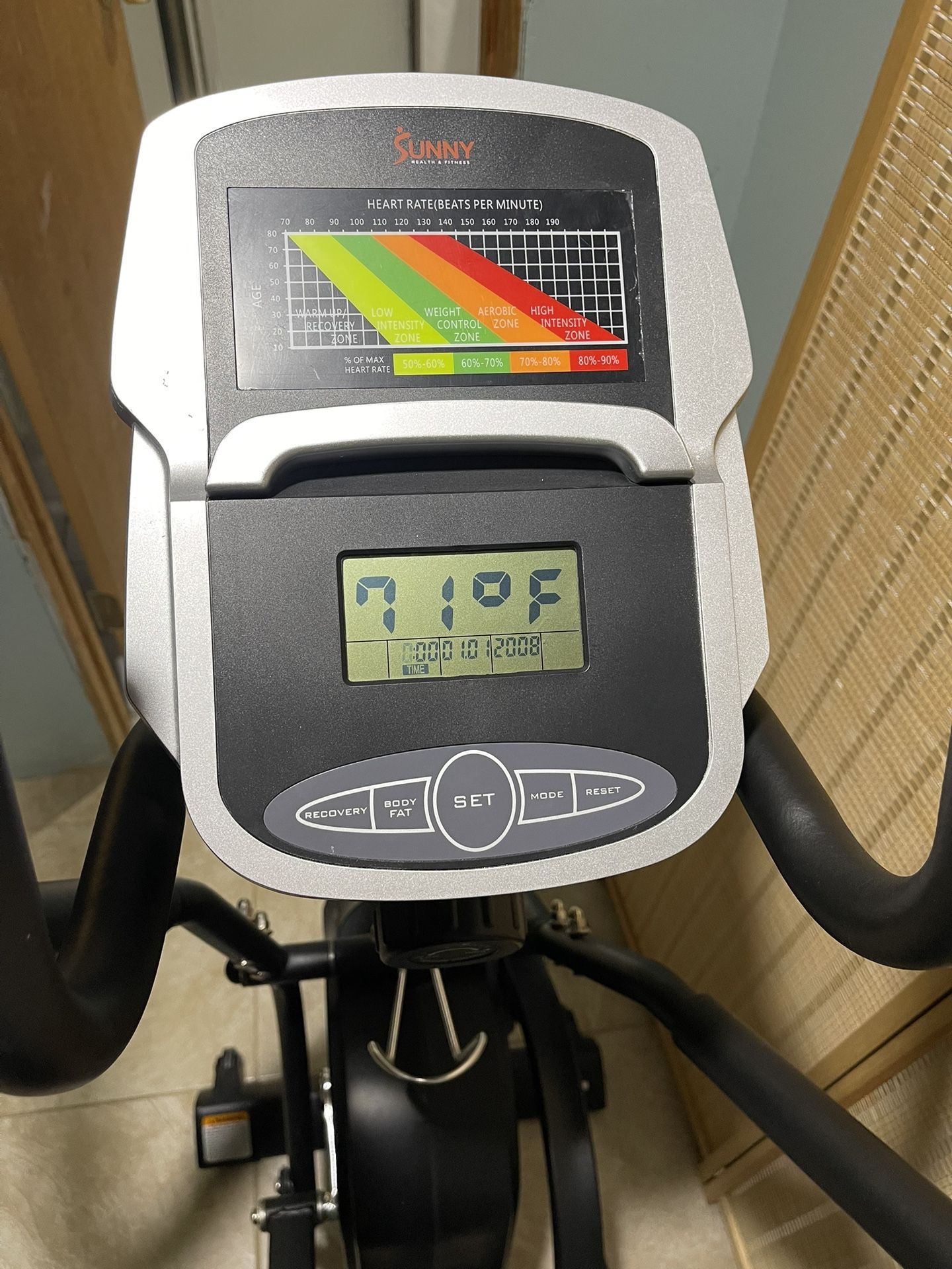 ELLIPTICAL EXCERSIZE MACHINE