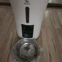 "RE-READ" Automatic Cat Feeder With Wi-Fi