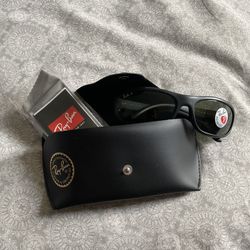 Ray-Ban Sunglasses 