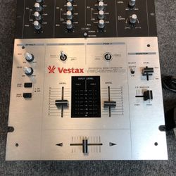 VESTAX PMC-05 PRO III VINTAGE MIXER for Sale in Pomona, CA