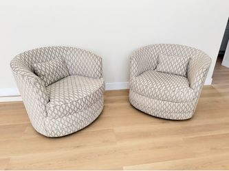 Swivel chair set