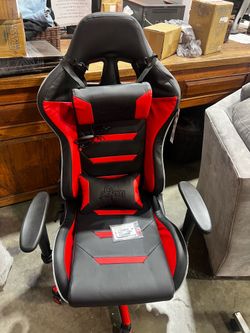 Brand new gaming chair with Bluetooth speakers