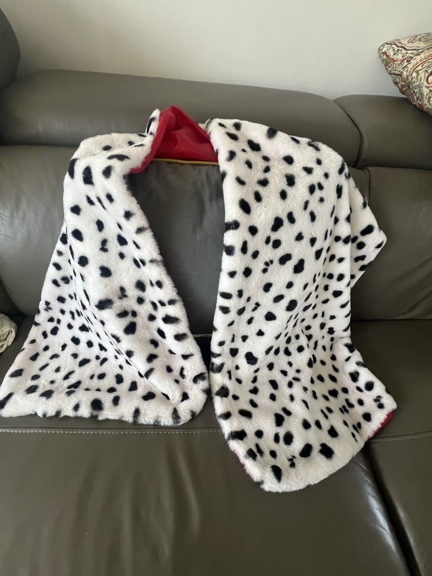 Cruella De Vil Black/White/Red Dalmatian Shawl Faux Stole 16 x 60”