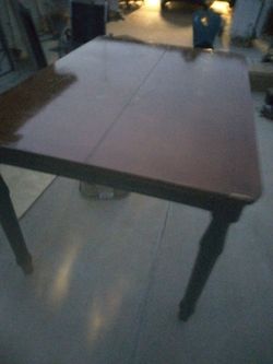 Wooden Dining Table with Turned Legs