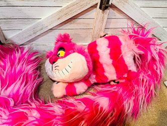 Disneys Cheshire Cat plush