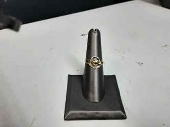Women's Ring - Yellow Gold 14k (.585) 1.5 grams Size 7