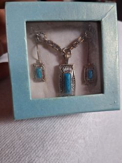 Vintage turquoise pendant &earrings set