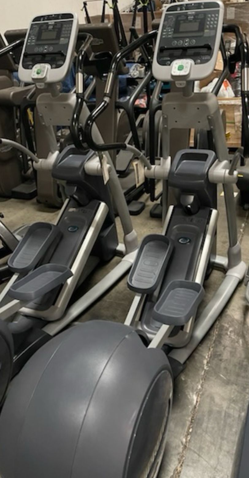 PRECOR 576i ELLIPTICAL CROSSTRAINER! IN STOCK NOW WITH FREE LOCAL DELIVERY!