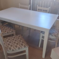 Dining Table And 6 Chairs 