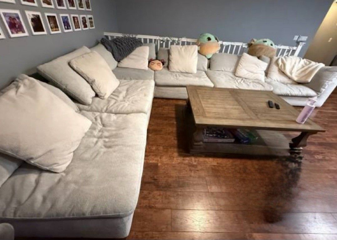 Free Delivery - Mathis Brothers 6pc Ivory Cloud Couch