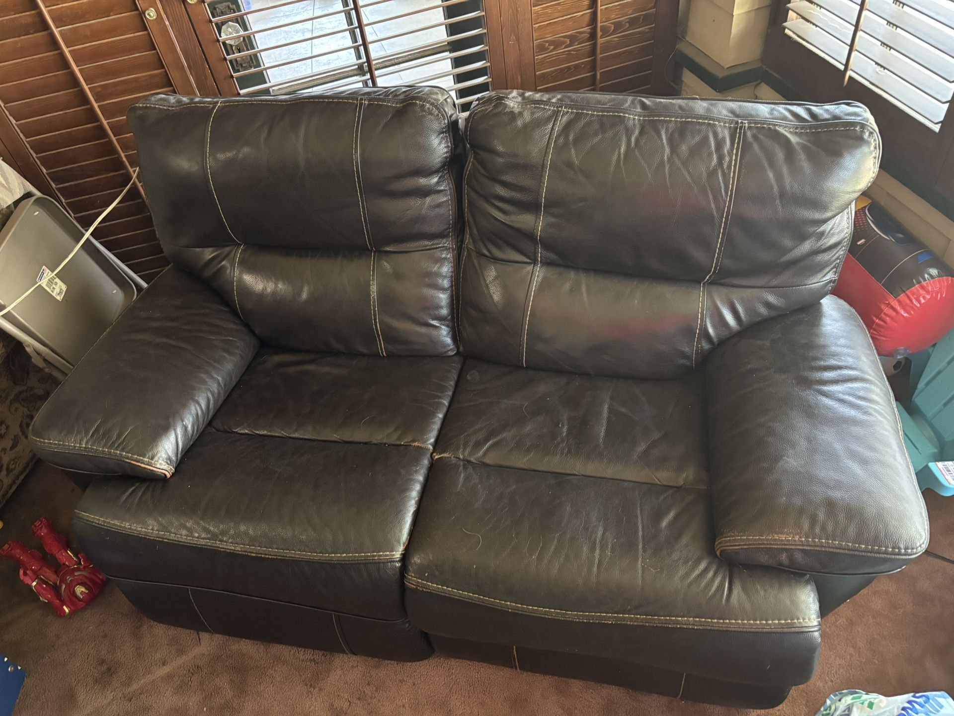 Recliner Electronic Couch