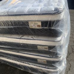 🌟✨Mattress Pillow Top All Sizes ✨🌟 ☑️ 12” inches tall 🟦All sizes 🛏💤 🟩Same day delivery available🚛 🟠Queen sizes $199 🟡Full sizes $179 🟢Twin s