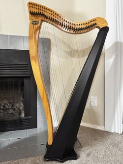 Ravenna 34 Lever Harp 34-String Handcrafted Seattle USA Serial #16172