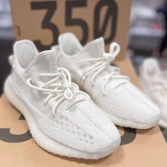 adidas Yeezy Boost 350 V2 Bone HQ6316 Size 10
