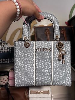 Guess purse