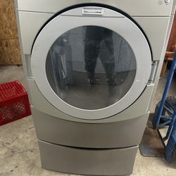 ELECTROLUX DRYER