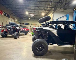RINES LLANTAS SONIDOS LUCES ASIENTOS triple x kits para ser legal. Tu CAN AM MAVERICK X3 Y R XRS (FINANCIAMOS)