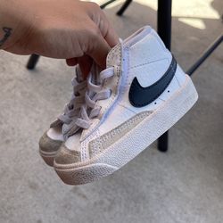 Nike Blazer 5t