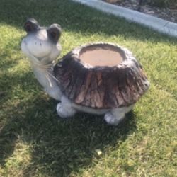 New Flower Pots Made Out Of Resin Perfect Gift For Any Occasion 