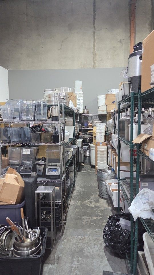 Used Kitchen Ware And Restaurant Equiments 