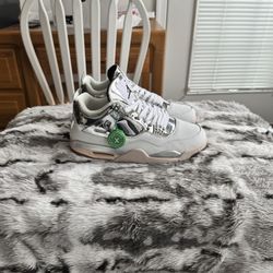 NEW! With Box! Custom pair of Air Jordan 4s known as the "Rayo" limited edition.