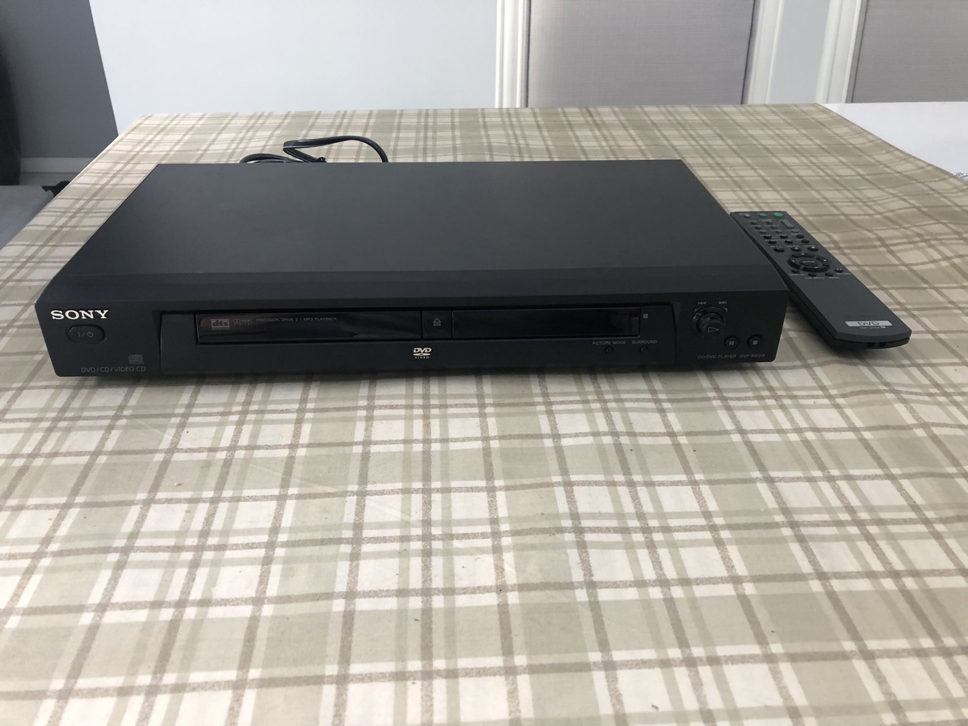 Sony DVP-NS315 CD, MP3, DVD Player. DTS Dolby Digital . Remote And Cable’s Included.