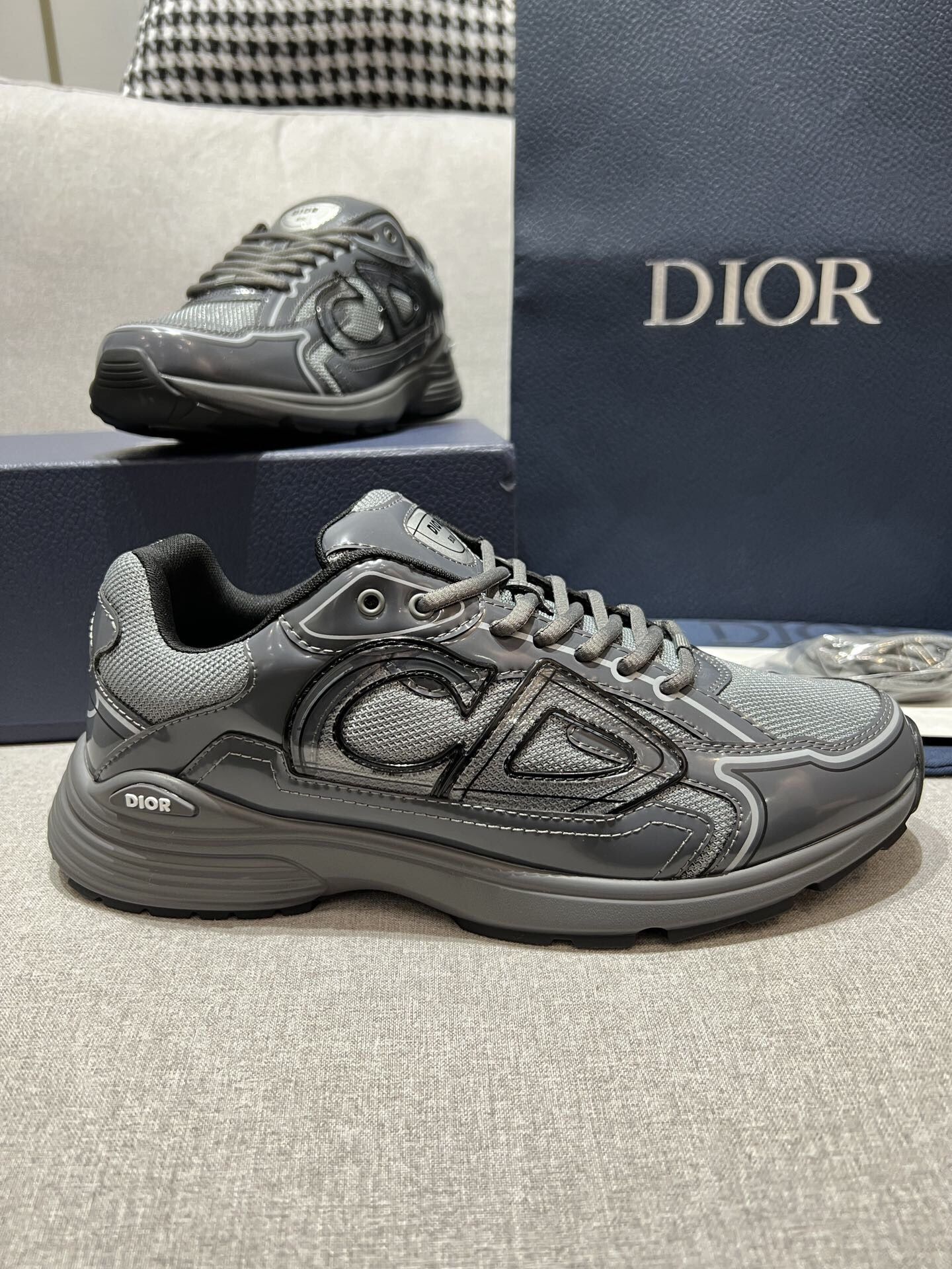 Christian Dior Men’s Sneaker With Box 2025 New