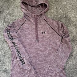 NWOT - Woman’s under armour light sweatshirt hoodie, size small