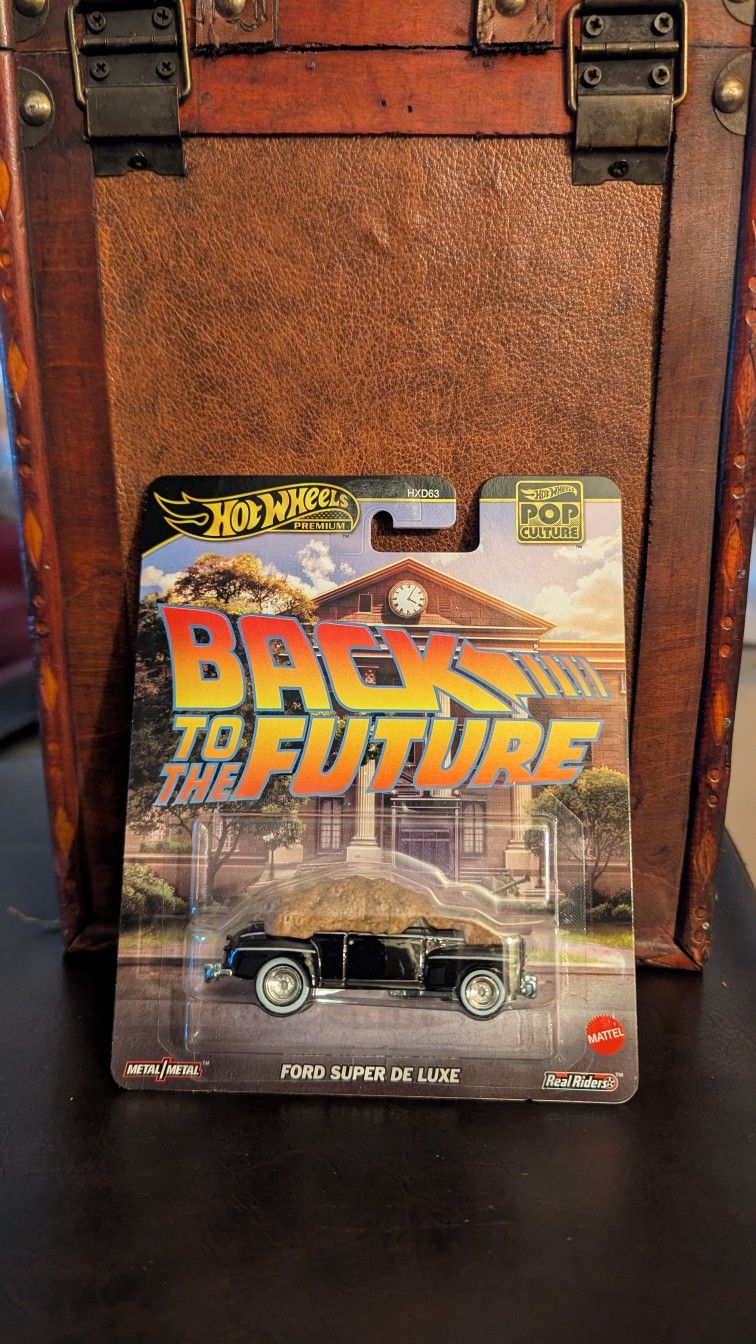 Hot Wheels 2023 Premium Back to The Future Ford Super Deluxe